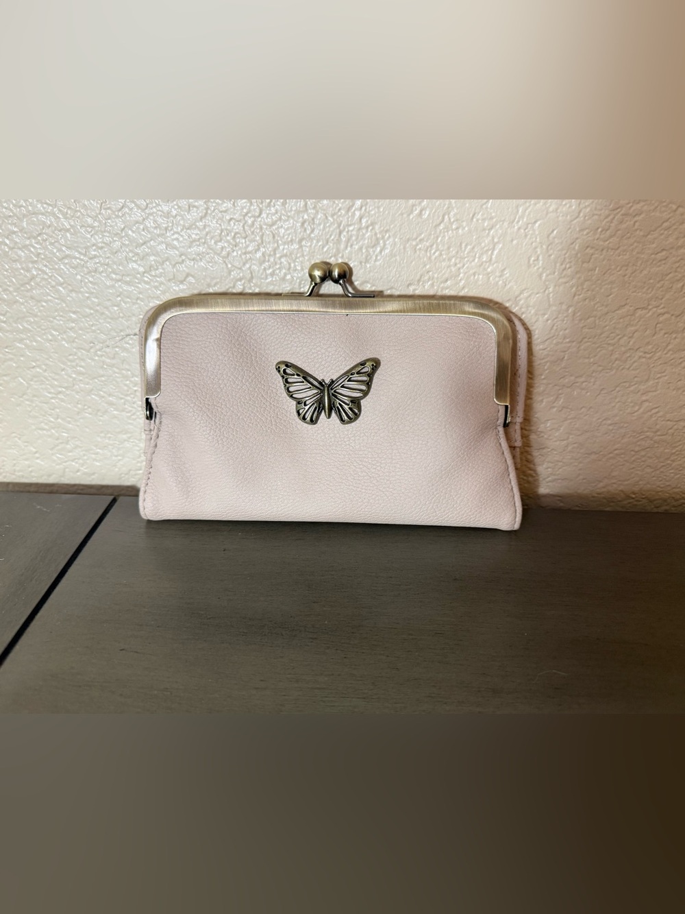 Genuine Leather Butterfly Kiss Lock Wallet Blush Pink Clutch